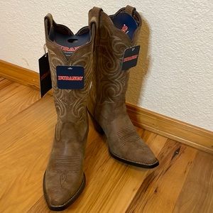 NWT Durango boots